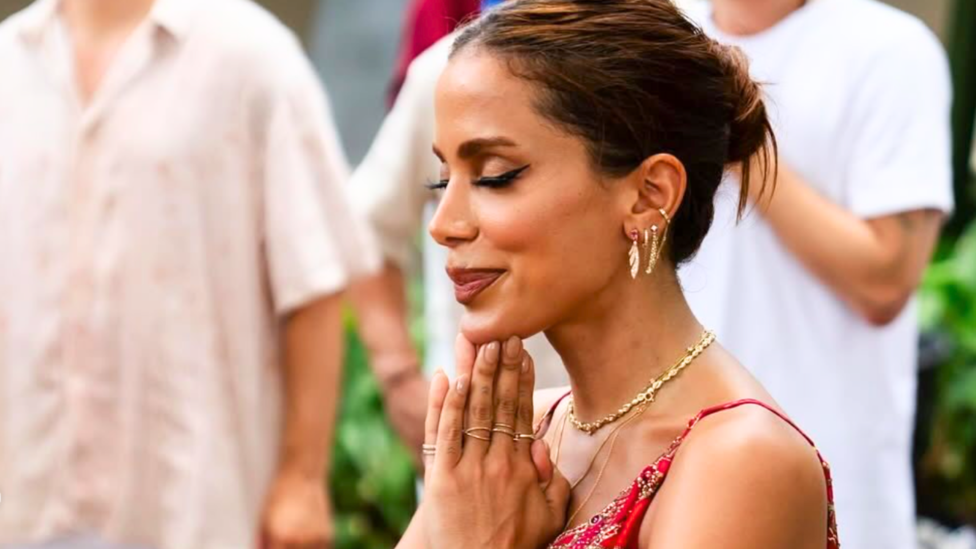 Anitta revela novos planos de carreira, com mantras e músicas de autocura