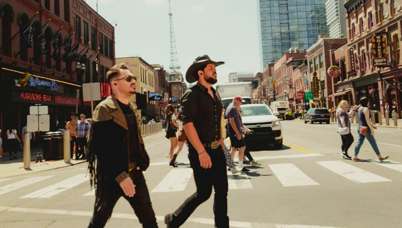 Fernando e Sorocaba lançam documentário sobre show no Grand Ole Opry, nos EUA