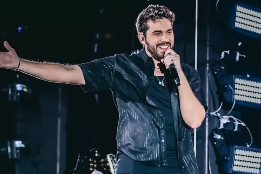 Amor de fã! Idoso se emociona ao encontrar Gustavo Mioto Amor de fã! Idoso se emociona ao encontrar Gustavo Mioto