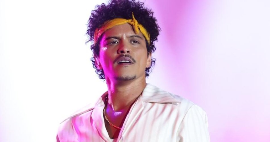 The Town: Xororó elogia “Evidências” no show do Bruno Mars